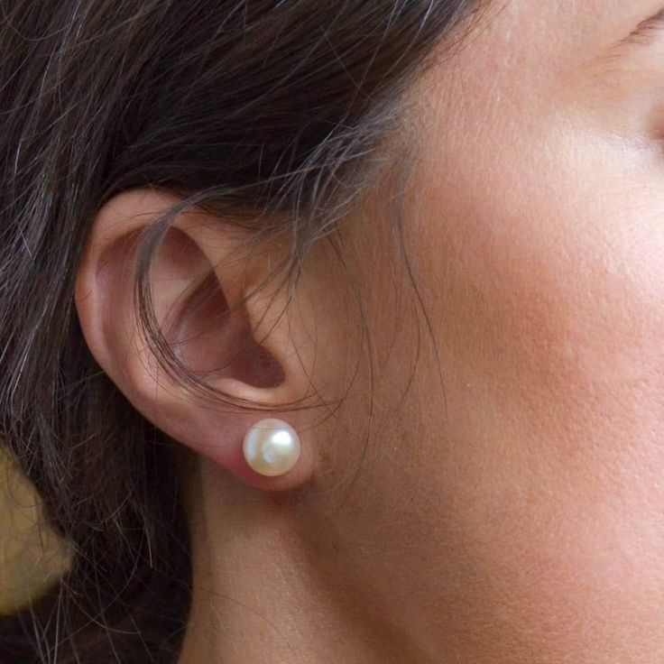 June Pearl Studs